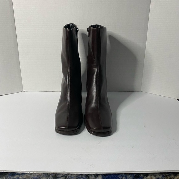 Italian leather dark brown 3 inch heel w/ half rubber sole inside zipper - Picture 2 of 5